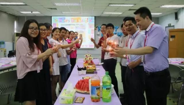 七月生日派對(duì)，轉(zhuǎn)出七彩人生