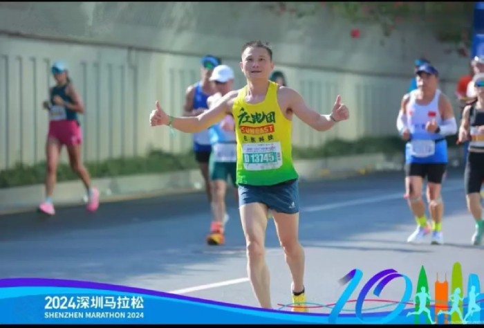 日東科技助力廣工大跑團競跑深圳馬拉松，共享綠色健康生活！